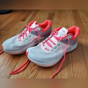 Altra Vanish Tempo, size 8